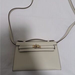 Elegant White Leather Crossbody Bag